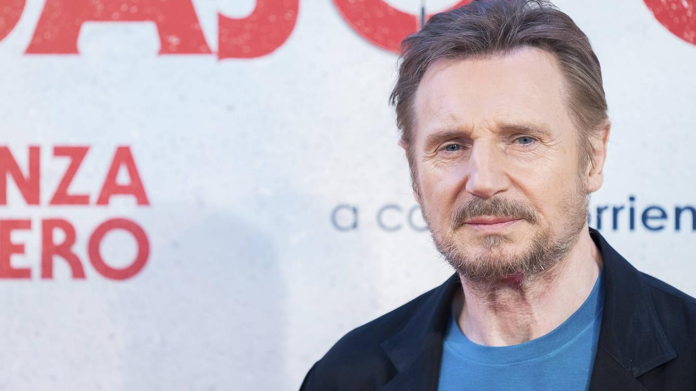 Liam Neeson: Der Schauspieler verliebte sich in eine vergebene Dame.