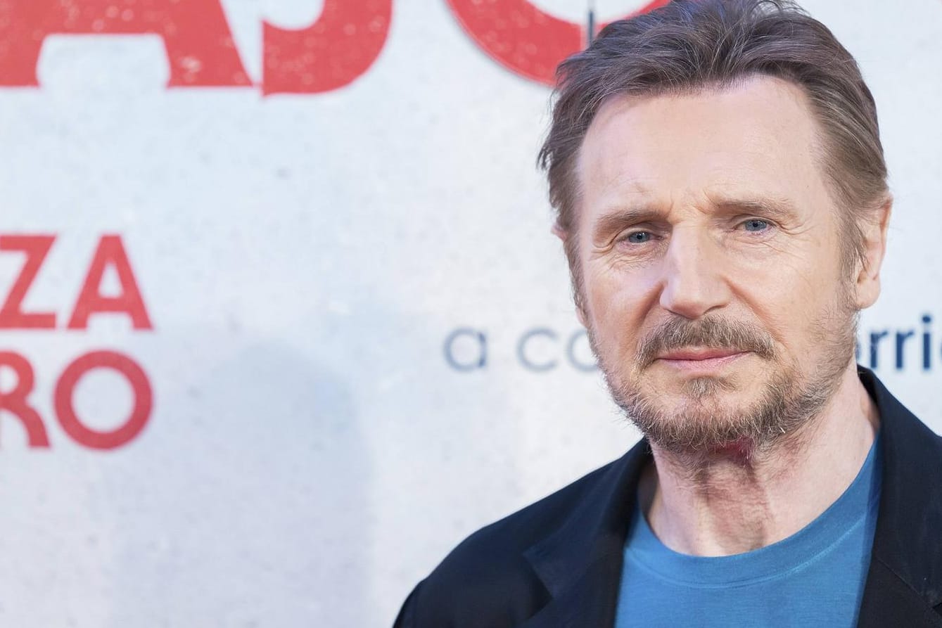 Liam Neeson: Der Schauspieler verliebte sich in eine vergebene Dame.