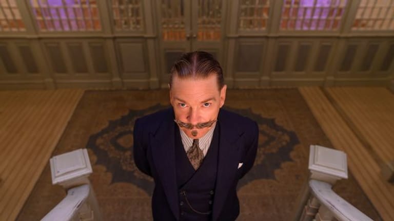 Kenneth Branagh als Hercule Poirot in einer Szene des Films "Tod auf dem Nil".
