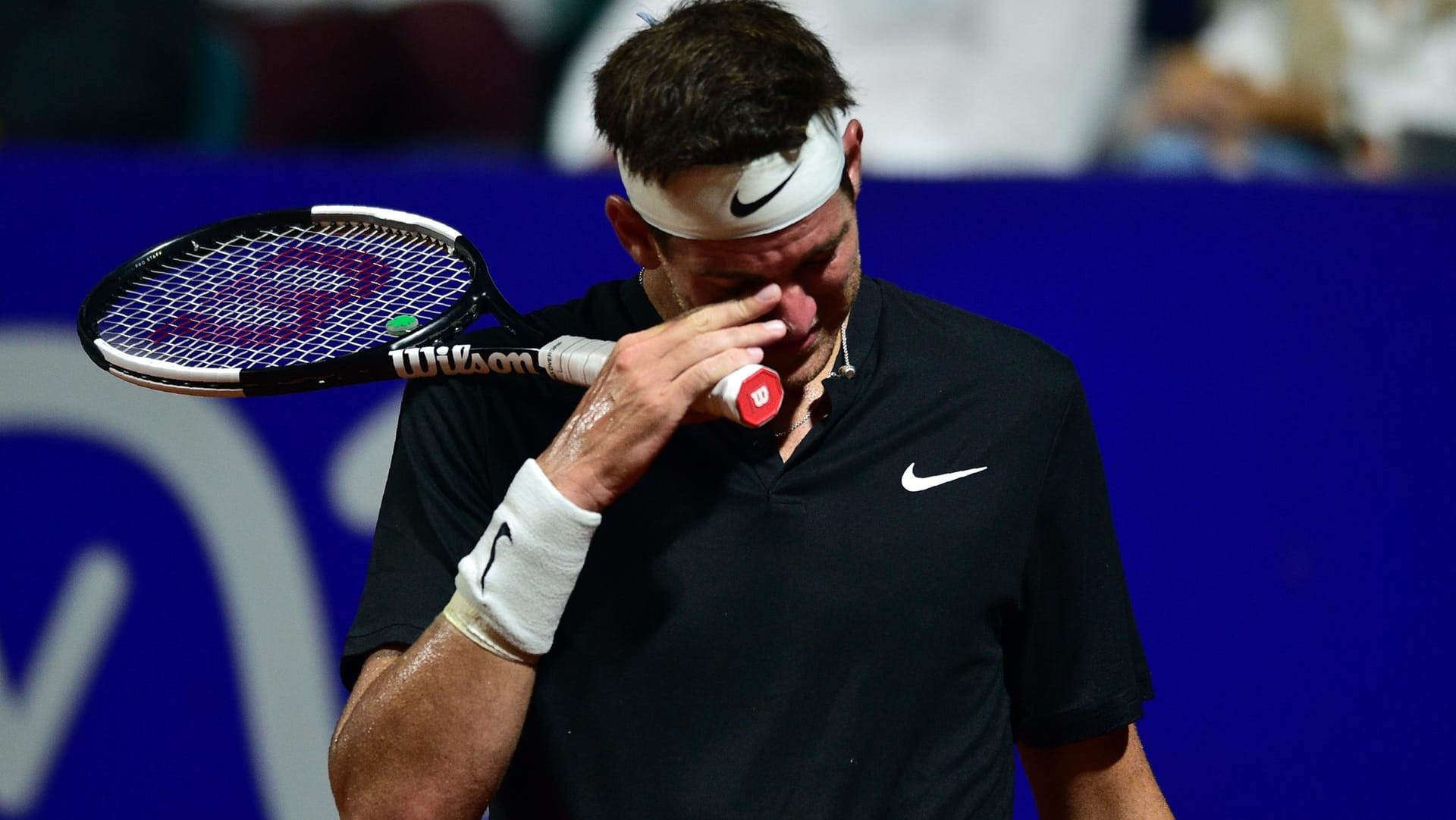 Emotional: Juan Martin del Potro nach seinem letzten Karriere-Match gegen Landsmann Federico Delbonis.