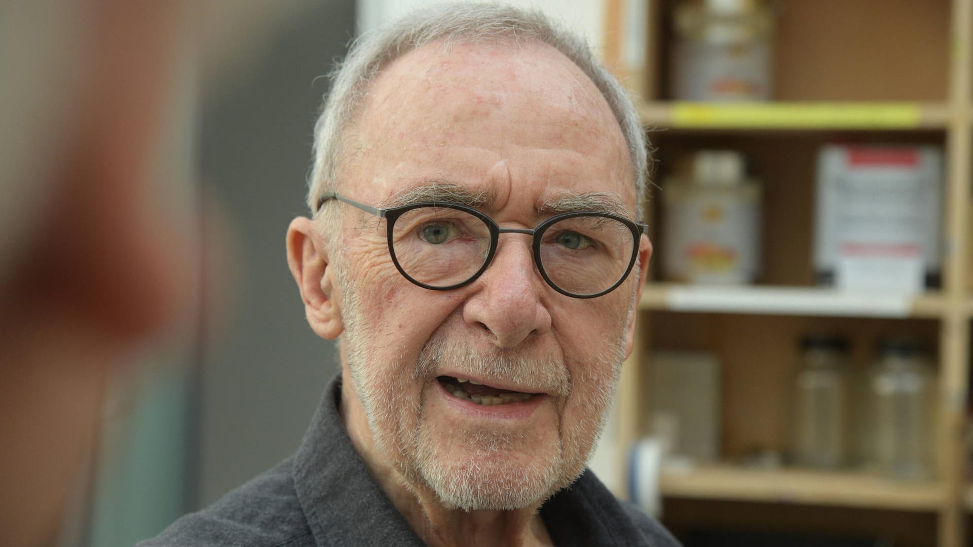 Der deutsche Maler Gerhard Richter in seinem Kölner Atelier (Archivbild): Ministerpräsident Wüst gratuliert dem Maler zum Geburtstag. Der deutsche Maler Gerhard Richter in seinem Kölner Atelier (Archivbild): Ministerpräsident Wüst gratuliert dem Maler zum Geburtstag.