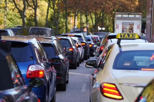 Massive Veränderungen durch die Corona-Krise haben in vielen Städten Deutschlands zu einer Entlastung des Verkehrs geführt.