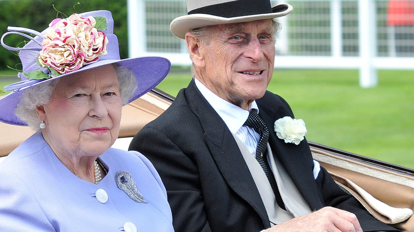 Queen Elizabeth II. und Prinz Phillip: Das royale Paar hatte sich 1947 das Jawort gegeben.