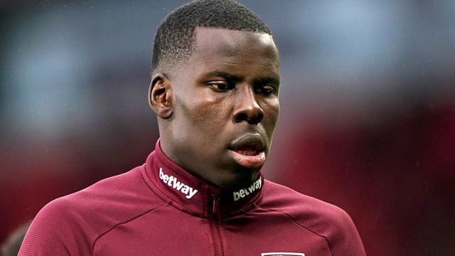 Kurt Zouma wurde von West Ham zu einer Geldstrafe verurteilt. Kurt Zouma wurde von West Ham zu einer Geldstrafe verurteilt.