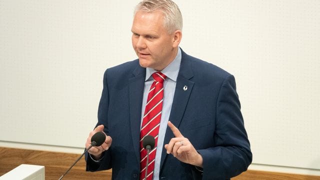 Björn Thümler (CDU), Wissenschaftsminister Niedersachsen (Archivbild): Alle Außentermine des Politikers sind abgesagt worden. Björn Thümler (CDU), Wissenschaftsminister Niedersachsen (Archivbild): Alle Außentermine des Politikers sind abgesagt worden.