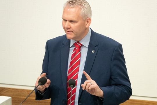 Björn Thümler (CDU), Wissenschaftsminister Niedersachsen (Archivbild): Alle Außentermine des Politikers sind abgesagt worden.