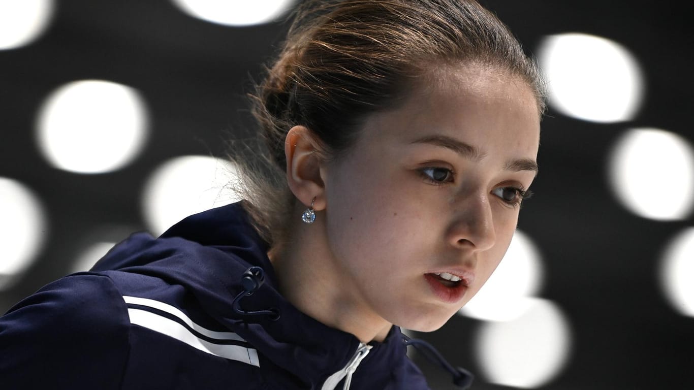 Kamila Valieva: Die erst 15-jährige Eiskunstläuferin sorgt bei Olympia für Aufsehen.