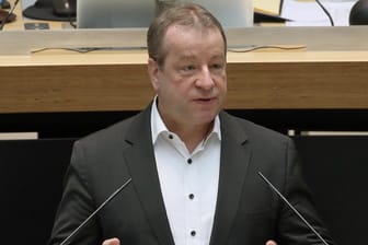 Frank Balzer (CDU), spricht während der Plenarsitzung im Berliner Abgeordnetenhaus: Er kritisierte die Straßenblockierer scharf.