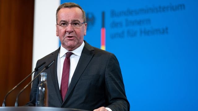 Niedersachsens Innenminister Boris Pistorius Niedersachsens Innenminister Boris Pistorius