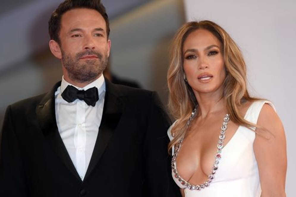 Jennifer Lopez und Ben Affleck sind wieder ein Paar - zu ihrer eigenen Überraschung.