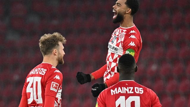 Jeremiah St. Juste (hinten) vom FSV Mainz 05 Jeremiah St. Juste (hinten) vom FSV Mainz 05