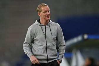 Trainer Timo Schultz im Volksparkstadion (Archivbild): Er und sein Team bleiben optimistisch.