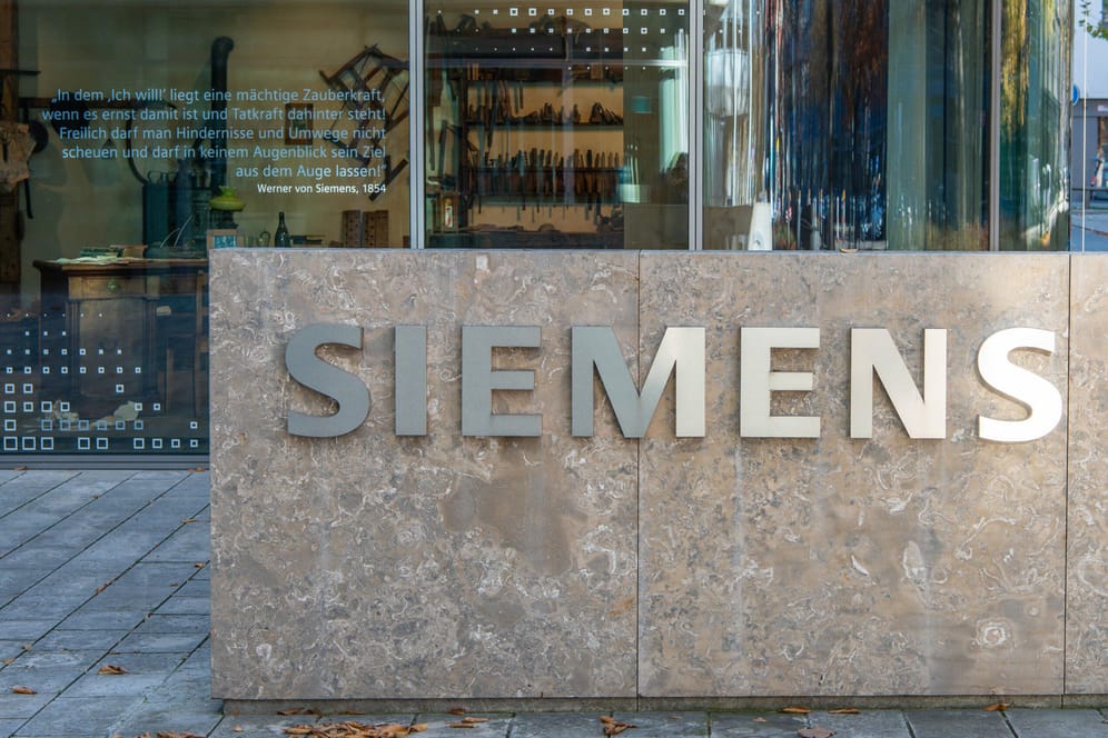 Münchner Firmenzentrale (Symbolbild): Siemens konnte trotz Corona-Pandemie die Auftragsbücher füllen.