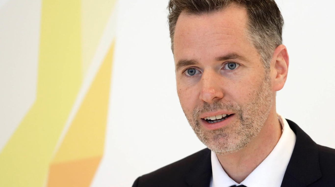 Christian Dürr (Archiv): Derzeit sei zu erleben, dass die Kliniken sehr gut mit der Omikron-Welle umgehen könnten, argumentiert der FDP-Fraktionschef.