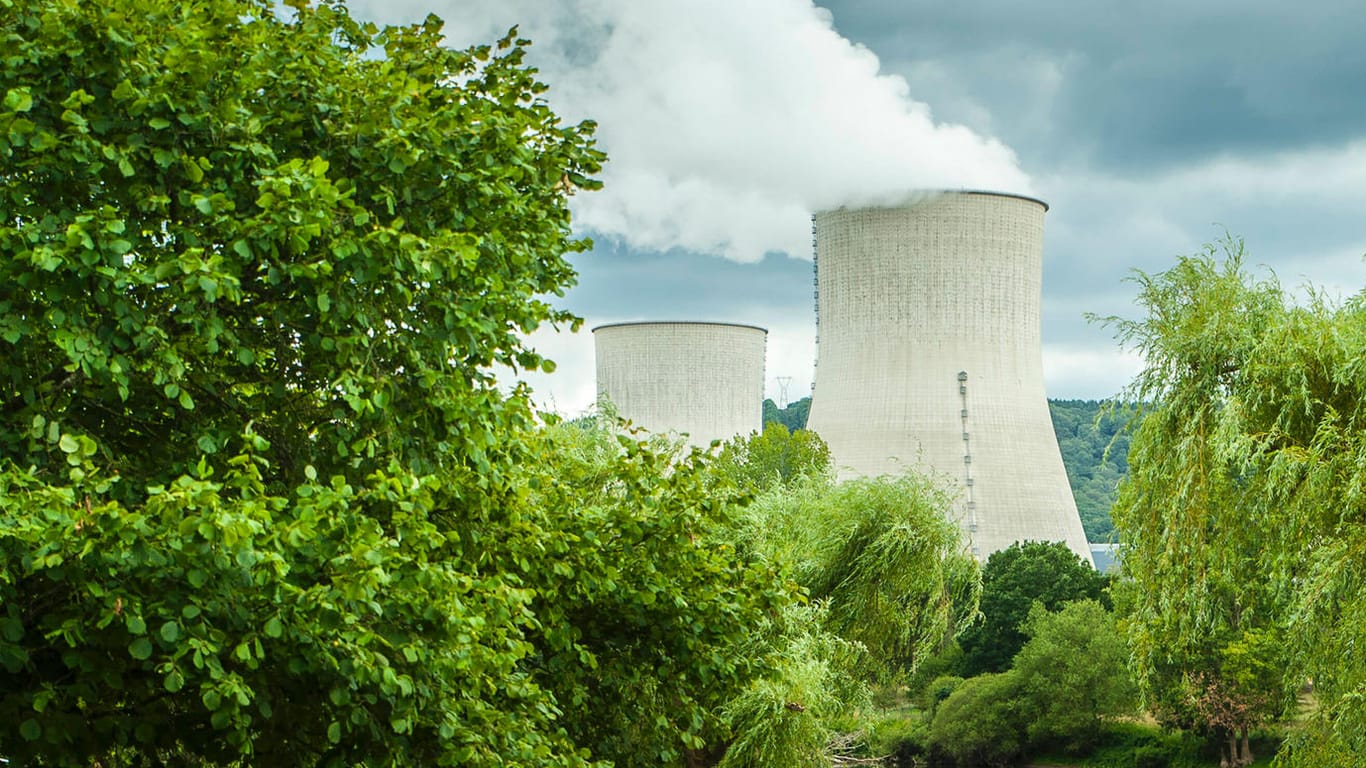 Atomkraftwerk im Nordosten von Frankreich (Symbolbild): Paris rüstet in dem Sektor nun auf.