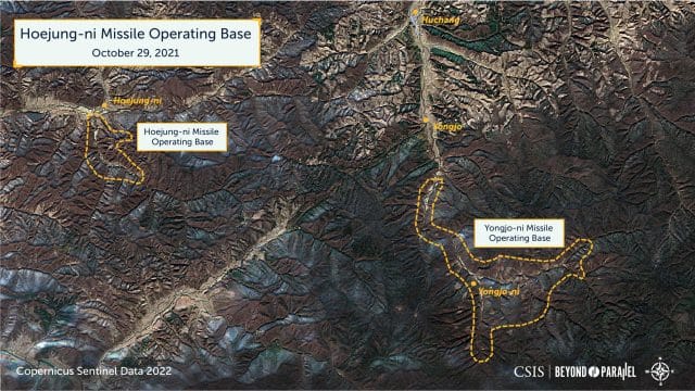 Blick von oben: Das Satellitenbild zeigt die geheime Basis und Umgebung.