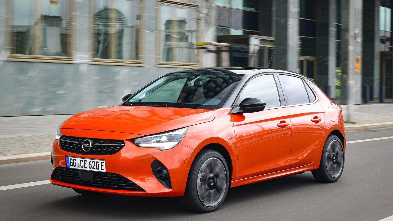 Opels Verkaufsschlager Corsa tritt auch als reines E-Auto an.