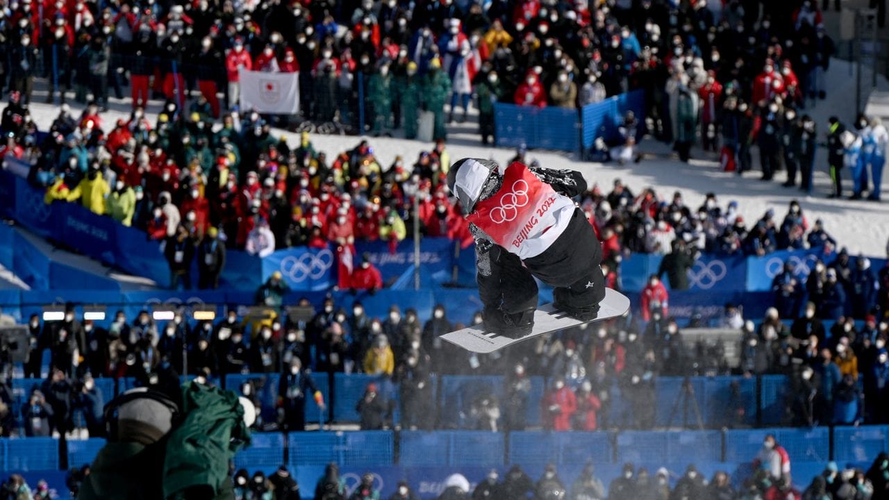 Flug-Show zum Abschied: Shaun White beendet seine Snowboard-Karriere. Flug-Show zum Abschied: Shaun White beendet seine Snowboard-Karriere.