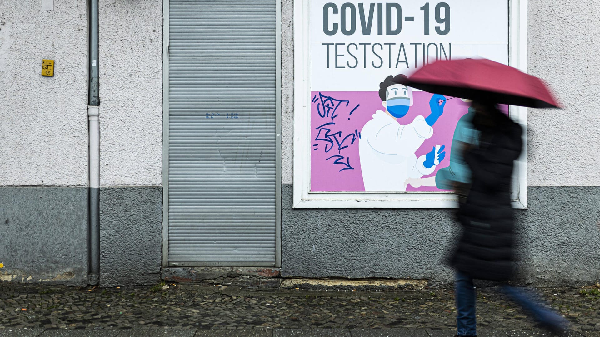 Geschlossenes Coronavirus-Testzentrum in Berlin (Symbolfoto): In der Hauptstadt breitet sich eine neue Subtyp-Variante aus. Geschlossenes Coronavirus-Testzentrum in Berlin (Symbolfoto): In der Hauptstadt breitet sich eine neue Subtyp-Variante aus.