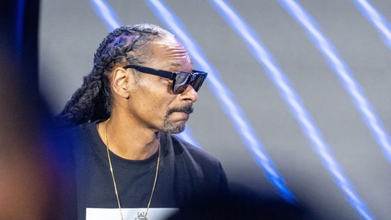 Snoop Dogg bei der Pressekonferenz zum Super Bowl.