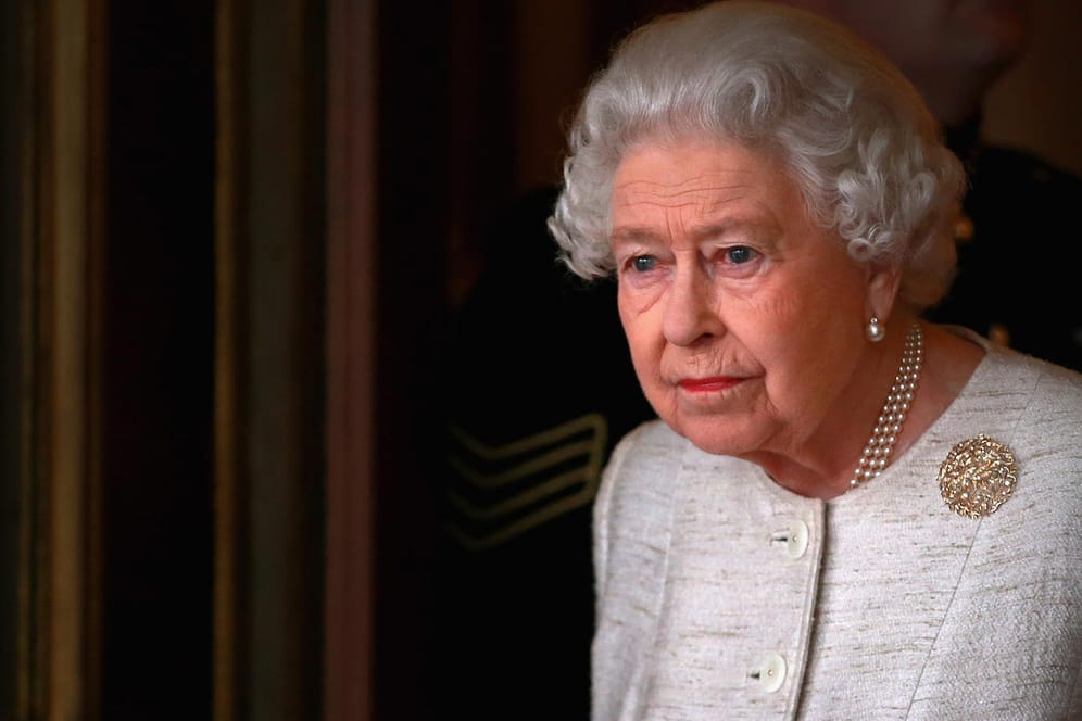 Queen Elizabeth II.: Die britische Königin steht unter medizinischer Beobachtung.