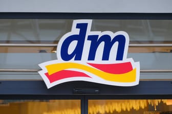 Deutschlands größte Drogeriemarktkette: dm startet ein neues Angebot für seine Onlinekunden.