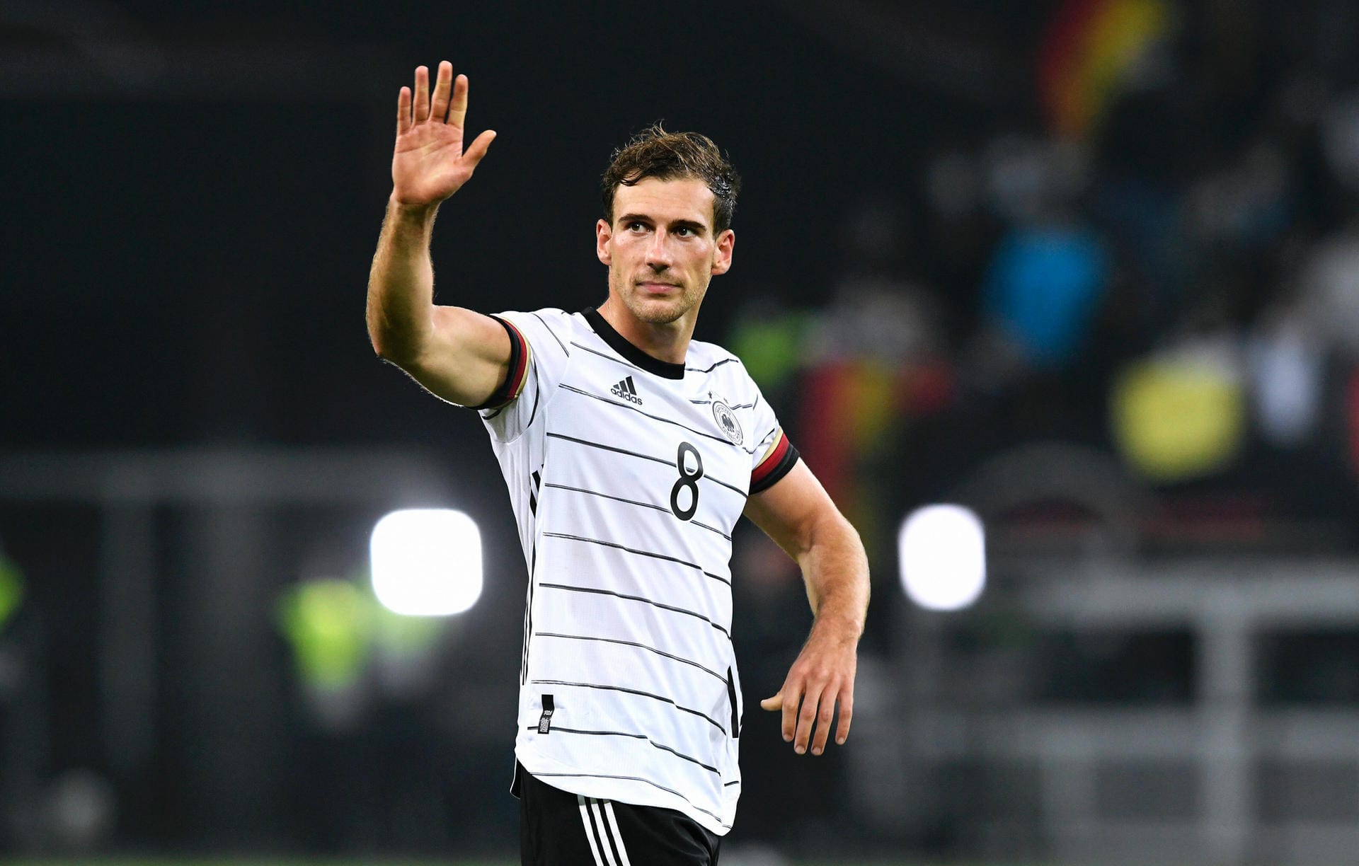 Auch Fußballer und Bayern-Star Leon Goretzka darf über das höchste Amt im Staat mitentscheiden - und zwar für die SPD Bayern.