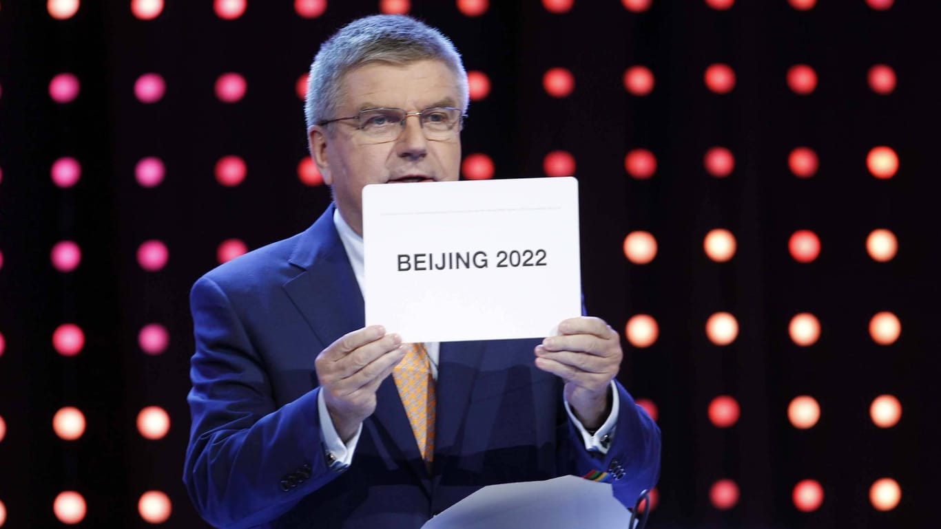 Thomas Bach: der IOC-Präsident, als er im Jahr 2015 Peking als Gewinner der Winterspiele bekannt gab.