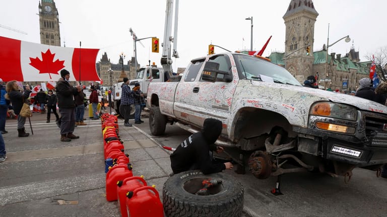 Trucker protestieren in Ottawa (Archivbild): Für die gesamte Provinz Ontario wurde jetzt der Notstand ausgerufen.