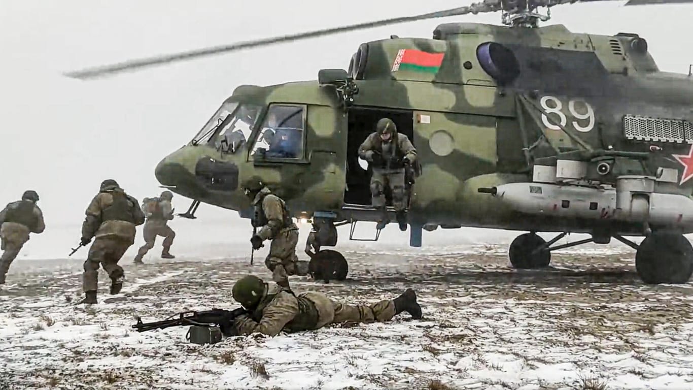 Russisch-belarussisches Manöver in der Nähe der ukrainischen Grenze: Das russische Militär trainiert den Angriff auf die Ukraine.