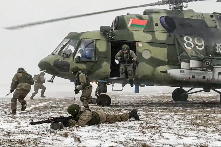 Soldaten bei einer russischen Militärübung: Ist der Abzug ein Zeichen für Deeskalation?