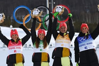 Katherine Sauerbrey, Katharina Hennig, Victoria Carl und Sofie Kreh (v.