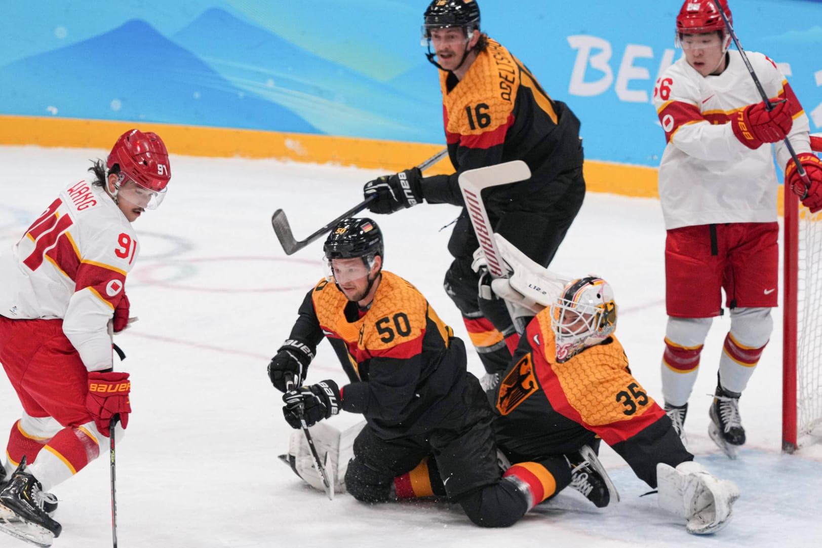 Das deutsche Eishockey-Team hatte gegen China einen schweren Stand.