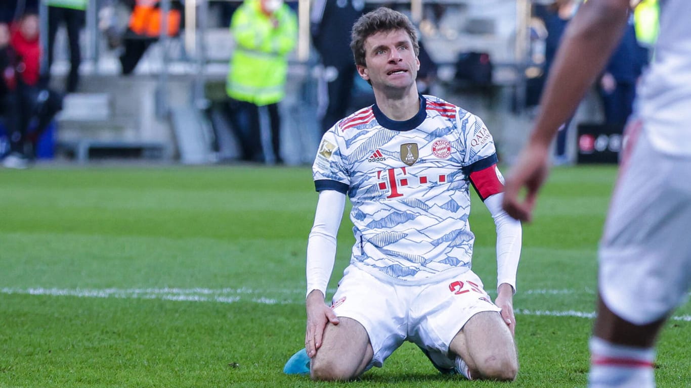 Verzweiflung: Bayerns Thomas Müller wusste nicht, wie ihm in Bochum geschieht.