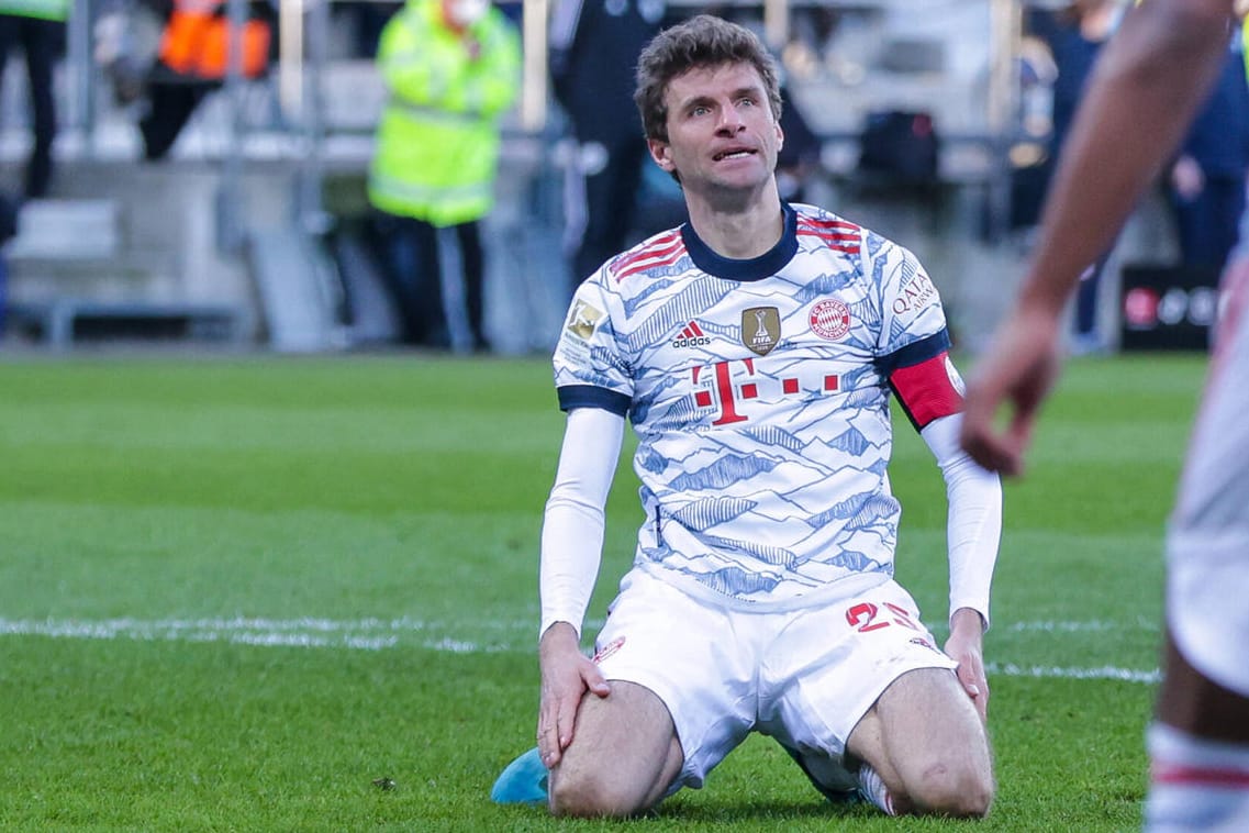 Verzweiflung: Bayerns Thomas Müller wusste nicht, wie ihm in Bochum geschieht.