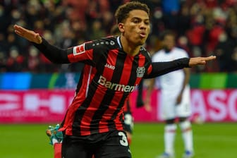 Jubel: Leverkusens Amine Adli feiert sein Tor zum 2:1 gegen Stuttgart.
