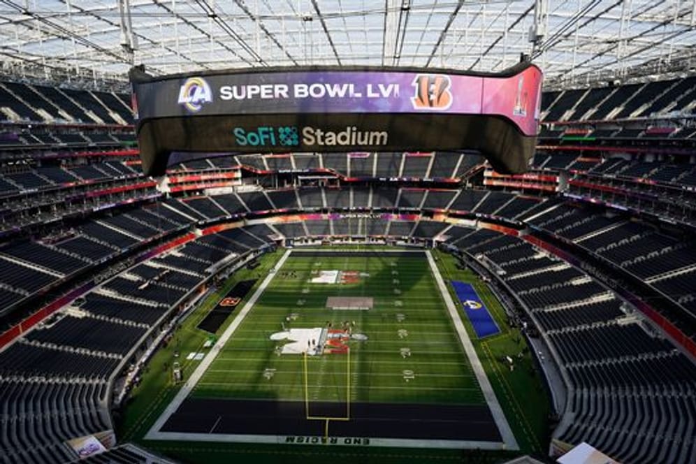 Der Super Bowl LVI findet im SoFi-Stadion in Los Angeles statt.