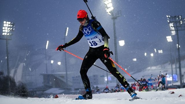 Beim Verfolgungsrennen mit Rang zwölf beste Deutsche Biathletin: Vanesa Voigt auf der Strecke.