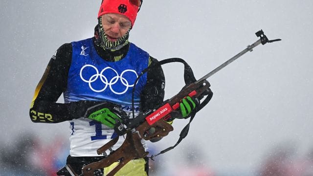 Bester deutscher Biathlet bei der Verfolgung: Roman Rees.