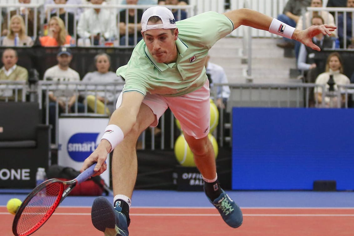 John Isner in Dallas: Gegen Reilly Opelka hat der US-Amerikaner erneut Geschichte geschrieben.