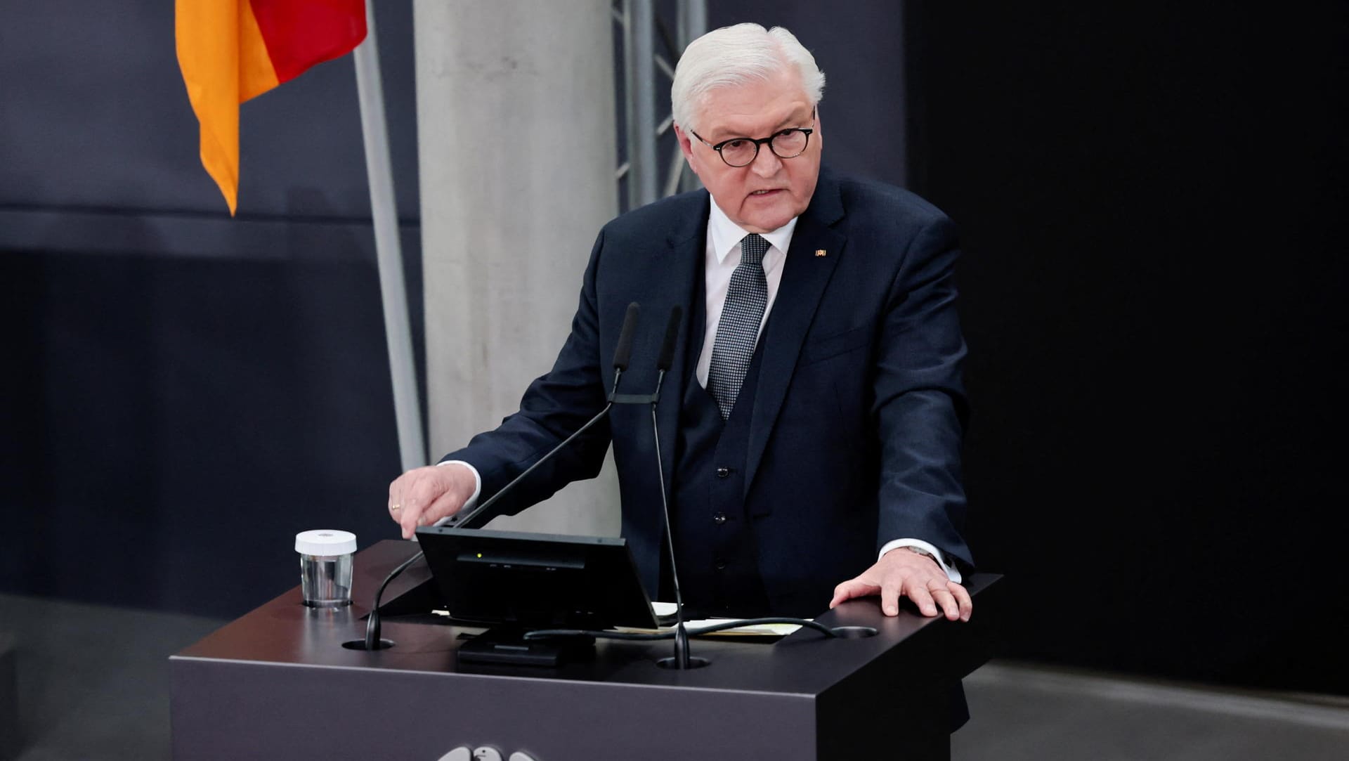 Frank-Walter Steinmeier: Nach seiner Wiederwahl als Bundespräsident forderte er Putin zu Frieden in der Ukraine auf.