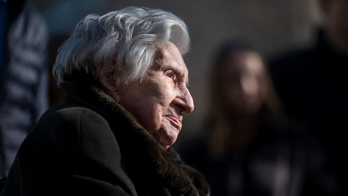 Mina Hehn an ihrem 109. Geburtstag: Ob sie diesen noch erleben wird, war wegen einer schweren Covid-19-Erkrankung lange Zeit ungewiss.