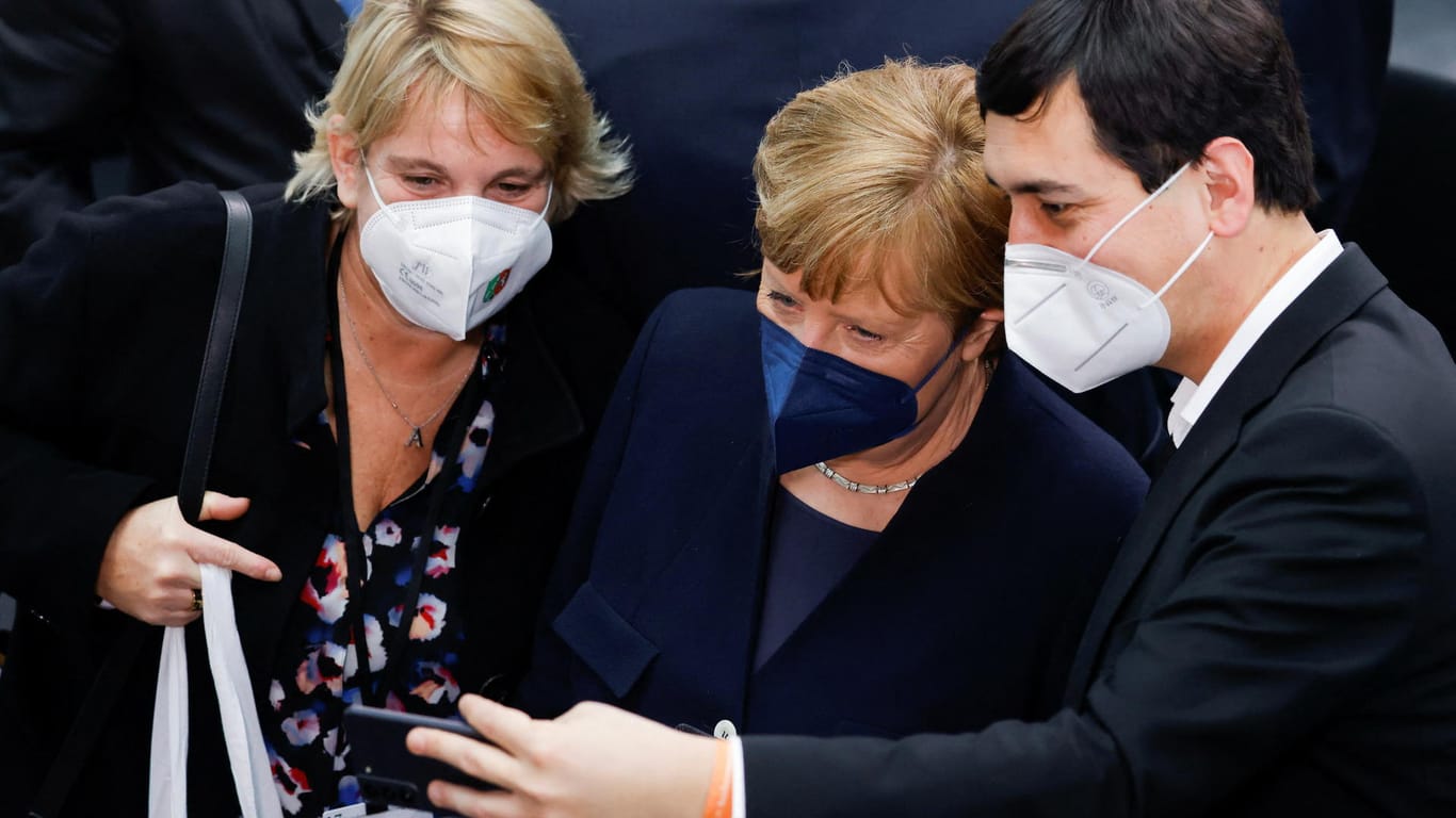 Fotoshooting bei der Bundesversammlung: Angela Merkel war ein beliebtes Motiv.
