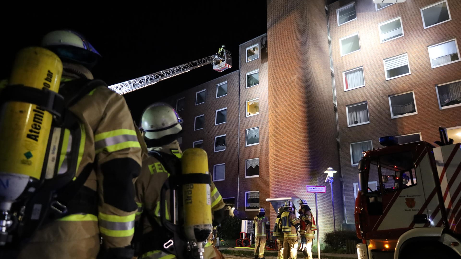 Der Einsatzort: In der Brüningstraße in Kleve wurden mehrere Personen verletzt. Der Einsatzort: In der Brüningstraße in Kleve wurden mehrere Personen verletzt.