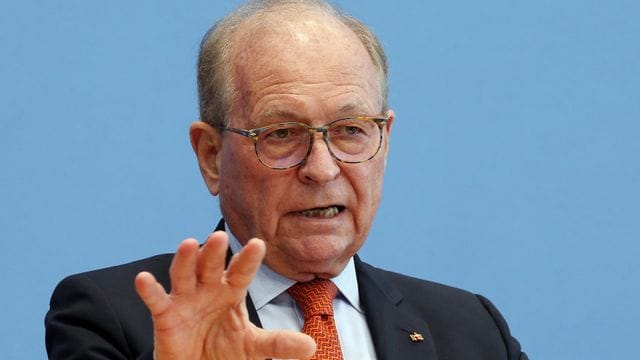 Wolfgang Ischinger, Vorsitzender der Münchner Sicherheitskonferenz, unterstreicht seine Einladung an die russische Führung. Wolfgang Ischinger, Vorsitzender der Münchner Sicherheitskonferenz, unterstreicht seine Einladung an die russische Führung.