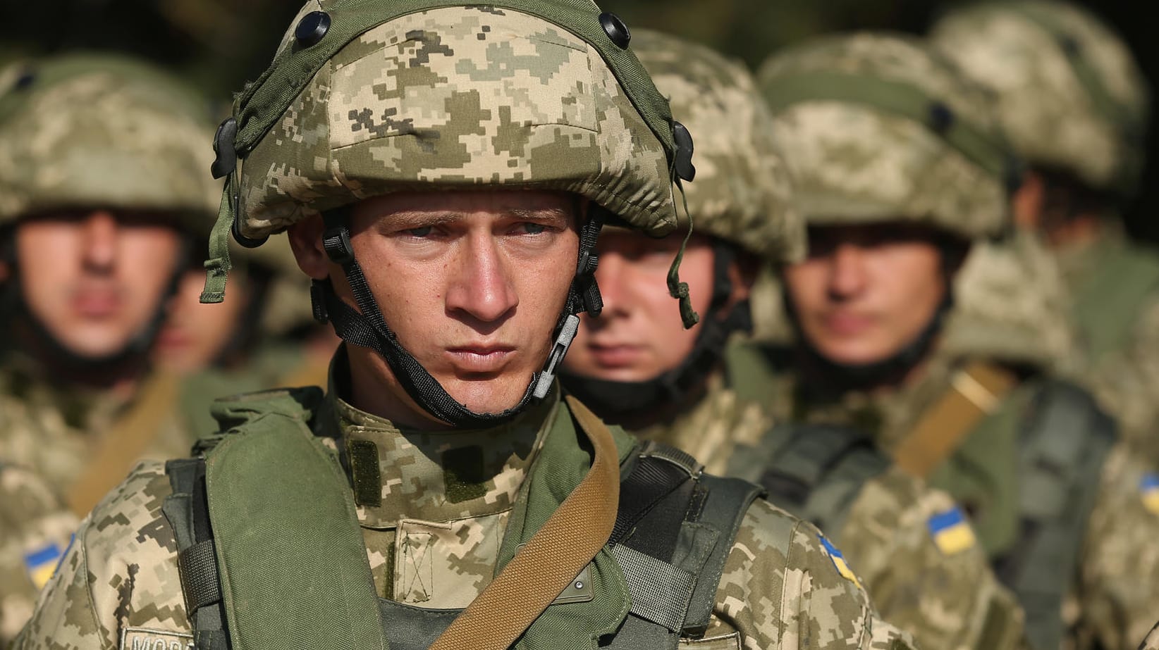 Ukrainische Marinesoldaten bei einer Übung: Das russische Staatsfernsehen berichtet von Gräueln gegen russische Bürger in der Donbass-Region. (Archivfoto)