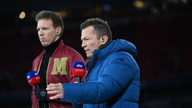 Rekordnationalspieler Lothar Matthäus (r) vor dem Bayern-Spiel gegen Salzburg: "Mir tun die Salzburger leid.