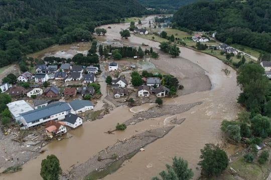 Zerstörungen an der Ahr