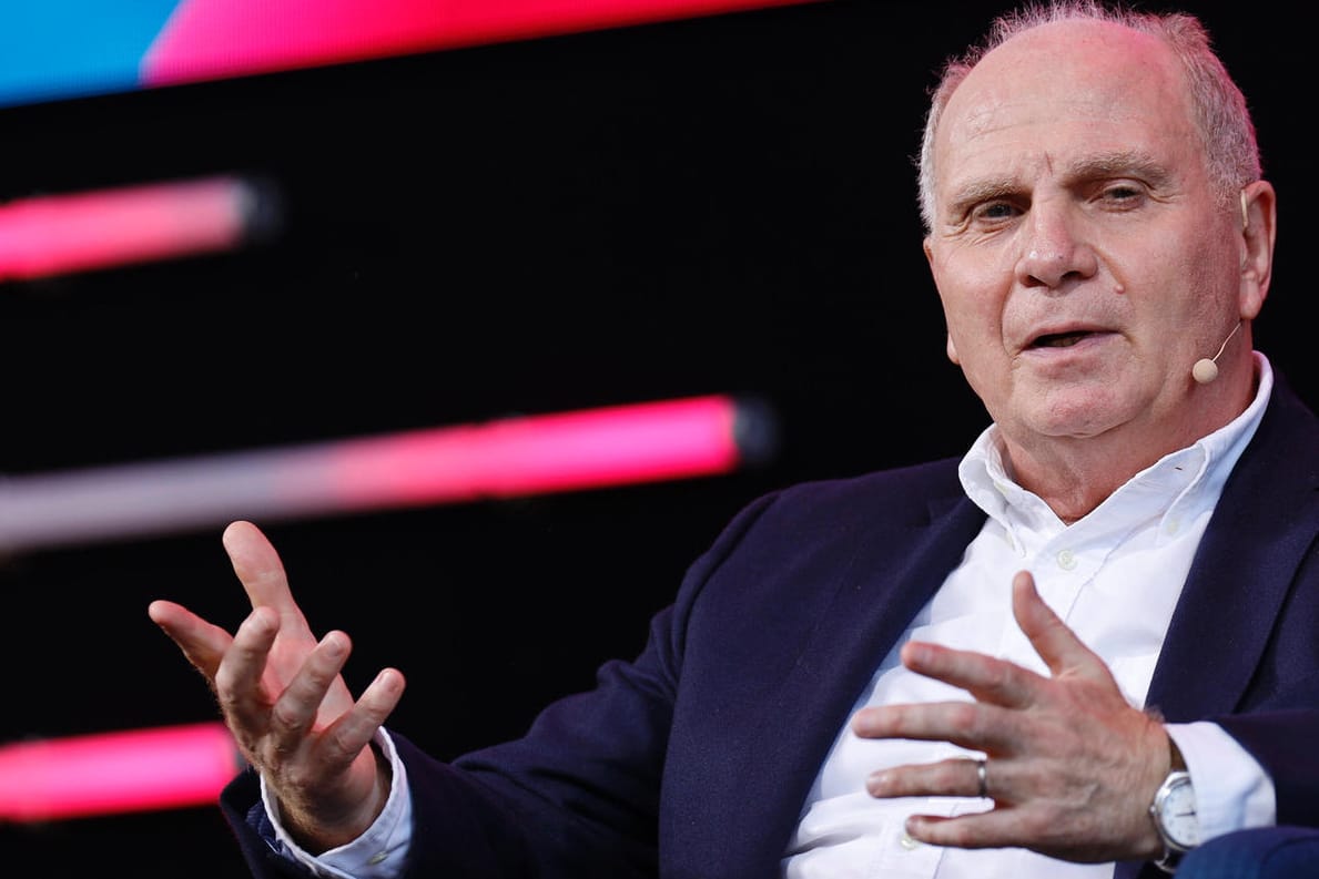 Uli Hoeneß (Archivbild): "In der Bundesliga soll nach 34 Spieltagen der Meister werden, der durch dick und dünn gegangen ist mit seinem Team."