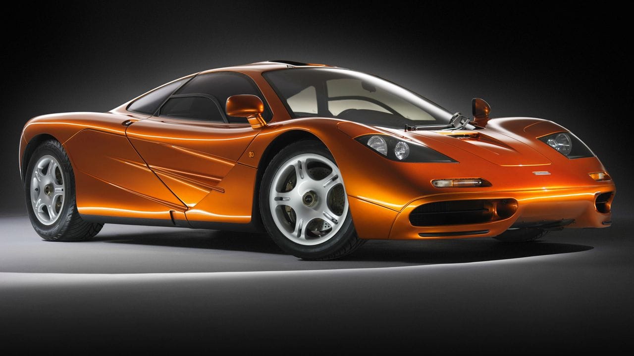 Sportlicher Dreier: Der McLaren F1 entstand unter der Ägide von Formel-1-Konstrukteur Gordon Murray. Sportlicher Dreier: Der McLaren F1 entstand unter der Ägide von Formel-1-Konstrukteur Gordon Murray.